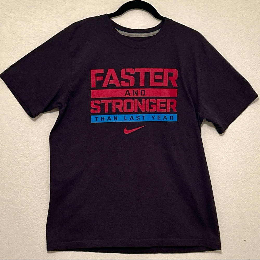 Grey NIKE Red/Blue Logo “Strong And  Faster Than Last Year”  T-shirt.M-Lg, W-XL